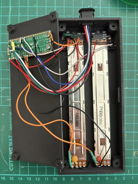 Bộ điều khiển USB MIDI Fader controller - Image 2