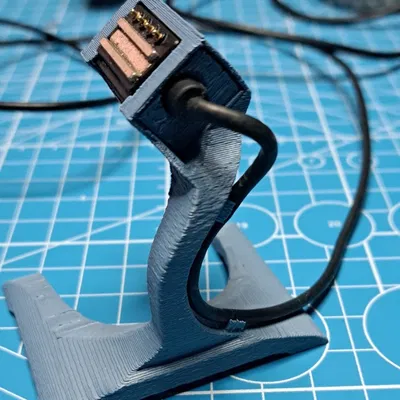 Đế sạc Suunto 9 Baro – Charging Stand & Desktop Dock