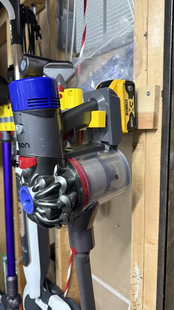 Giá Treo Pin Dewalt Cho Dyson V8 - Image 1
