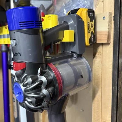 Giá Treo Pin Dewalt Cho Dyson V8