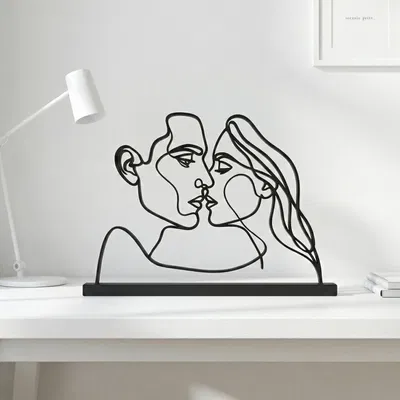 Minimalist Kiss - Decor Tình Yêu Wire Art Nét Liền Hiện Đại