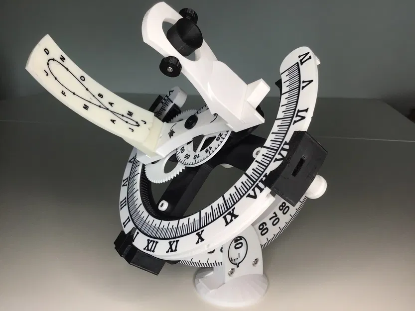 Đồng hồ mặt trời Heliochronometer - 2026 - Image 1