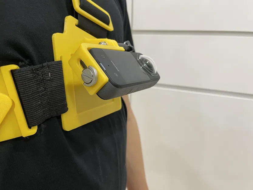 Giá đeo ngực ngang cho camera Insta360 - Image 2