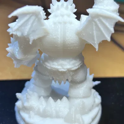 Infernal Lava Golem – Vệ Thần Núi Lửa Khổng Lồ (Guardián Volcánico Masivo)