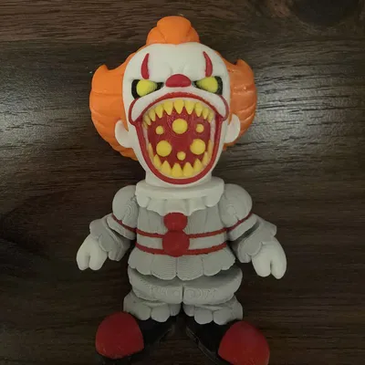 Pennywise flexible – Figure dẻo với 2 đầu thay thế