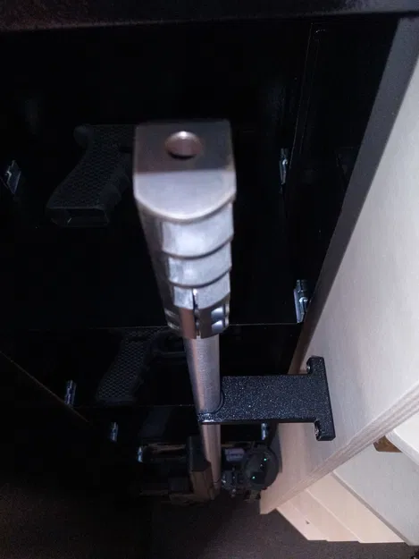 Giá đỡ súng trường đơn giản (Simple rifle holder) - Image 1