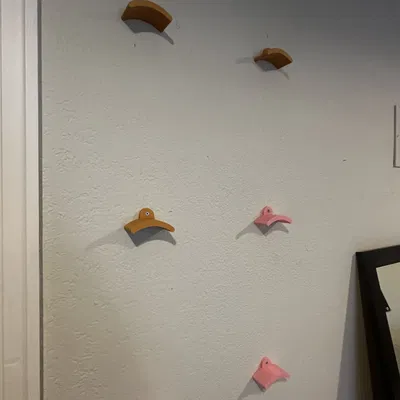 Kệ Treo Nón Chỉ Cần 1 Ốc Vít