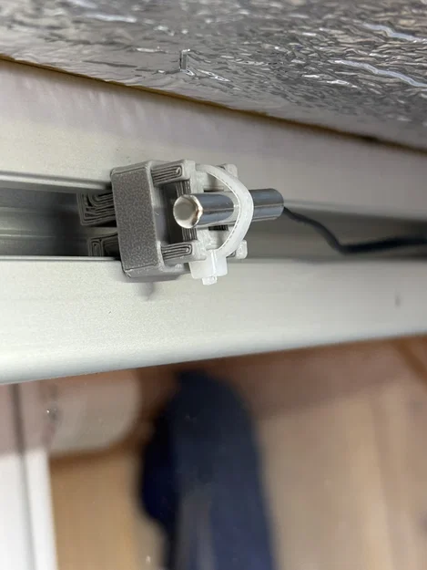 Kẹp dây cáp cho nhôm định hình 4545 (4545 Extrusion cable bracket) - Image 2