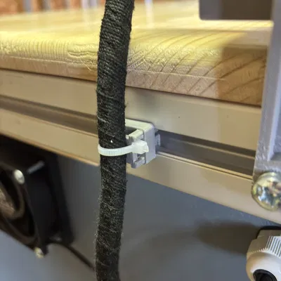 Kẹp dây cáp cho nhôm định hình 4545 (4545 Extrusion cable bracket)