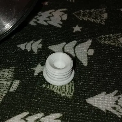 Nút bịt kín tạm thời cho cổ châm nhiên liệu của bình xăng