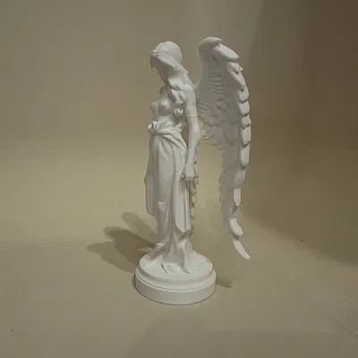 Angel of  Pieces – Tượng thiên thần cánh dài trang nhã