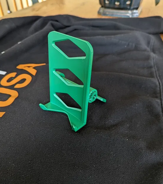 Giá đỡ điện thoại/tablet chỉnh góc – Print in Place - Image 1