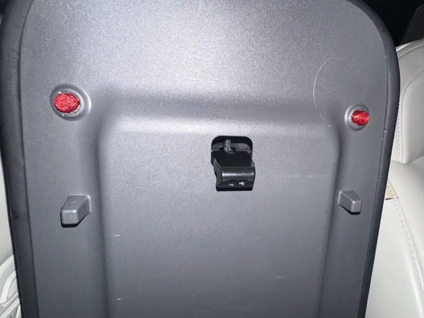 Kia EV9 Arm Rest Nubbin – Miếng đệm TPU chống rung cho nắp bệ tỳ tay - Image 1