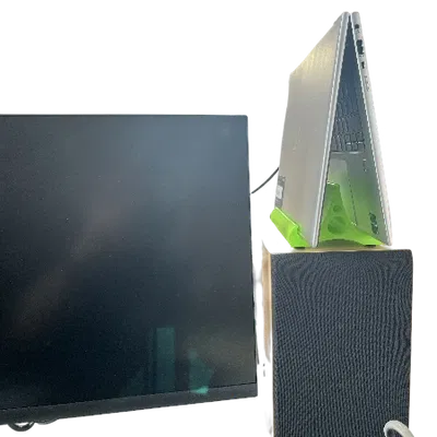 Giá đỡ laptop “Yet another laptop stand”