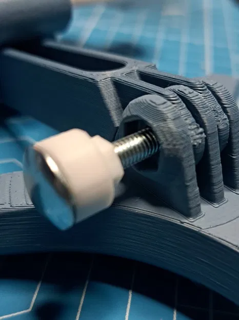 Adapter chuyển M5 Carriage Bolt sang Hex (Square-to-Hex) - Image 2