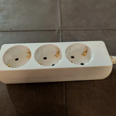 Giá đỡ (bracket) cho dây nối điện (extension cord)