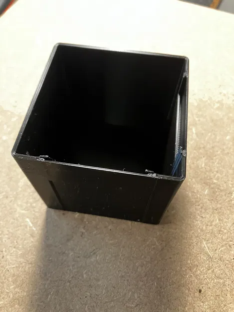 Box  74x74x70 - Image 1