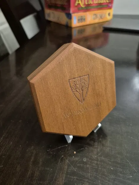 Chân Trưng Bày Wyrmwood Hex Vault (Wyrmwood Hex Vault Display Stand) - Image 1