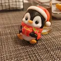 Chim Cánh Cụt Giáng Sinh Dễ Thương Ôm Quà (Mũ Santa & Khăn Choàng) - Thumbnail 2
