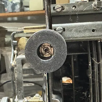 Chân cao su Remington Model-21 (typewriter rubber foot)