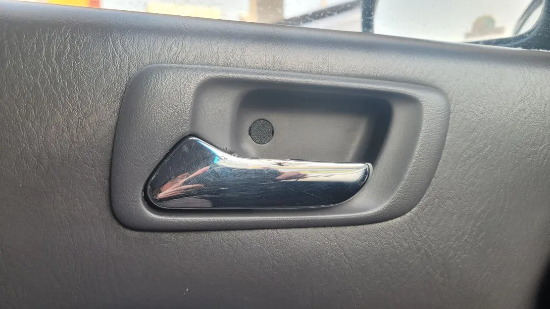 Nắp bịt tay nắm cửa 1998 Honda Torneo/Accord 6 (72126SM4003ZA) - Image 1