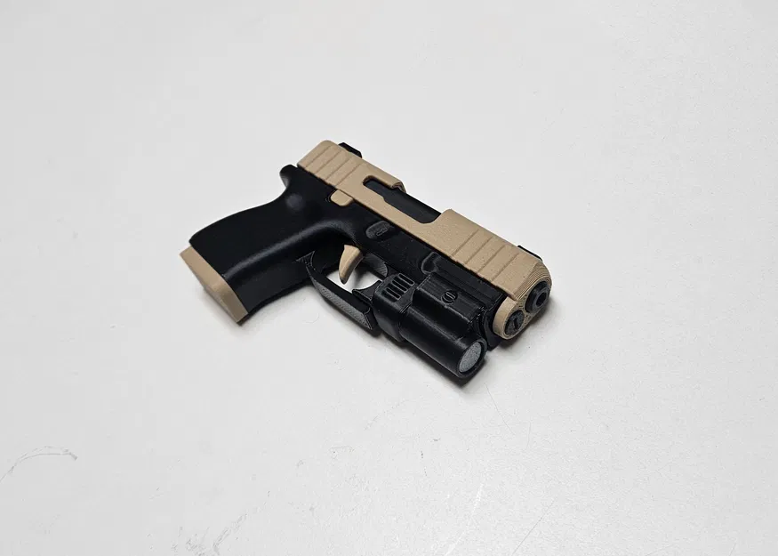Đèn pin cho Glock Fidget Keychain – Đồ chơi mini kéo slide in 3D - Image 1
