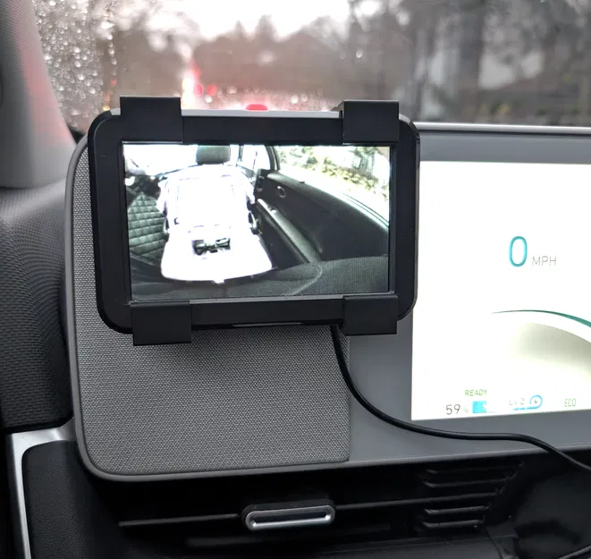 Kẹp Itomoro Baby Monitor cho taplo Hyundai Ioniq 5 - Image 1