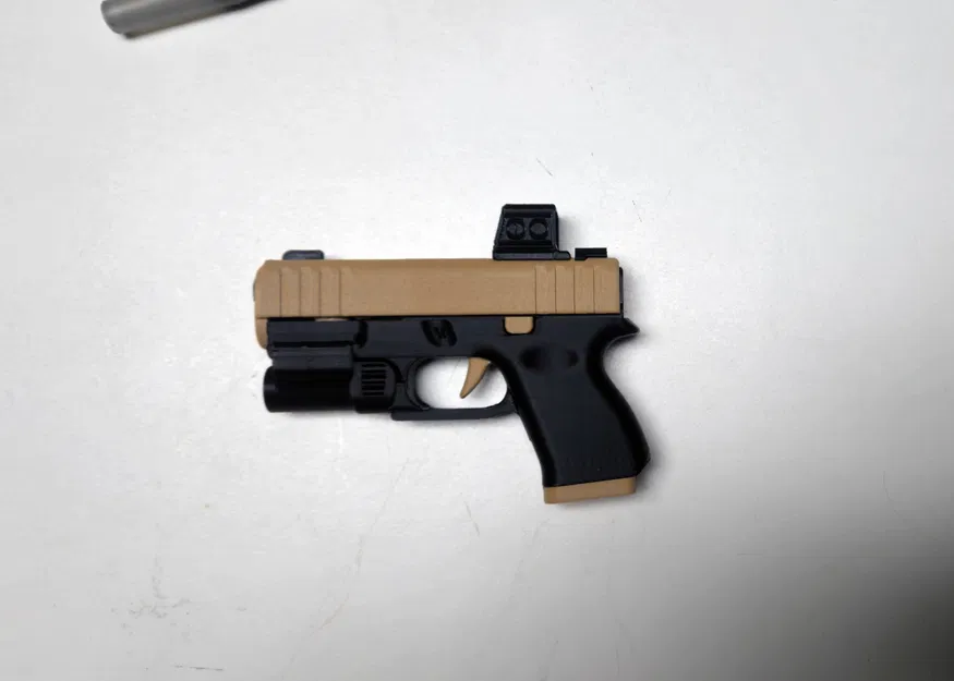 Red Dot Sight cho Glock Fidget Keychain – đồ chơi mini trượt 3D print - Image 1