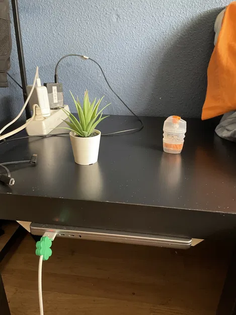 Giá đỡ laptop Lack - Image 2