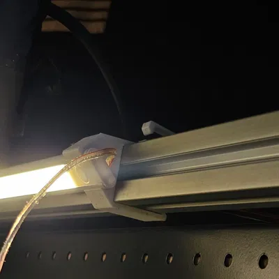 Giá đỡ batten cho tủ/tủ áo trên nhôm định hình 3030