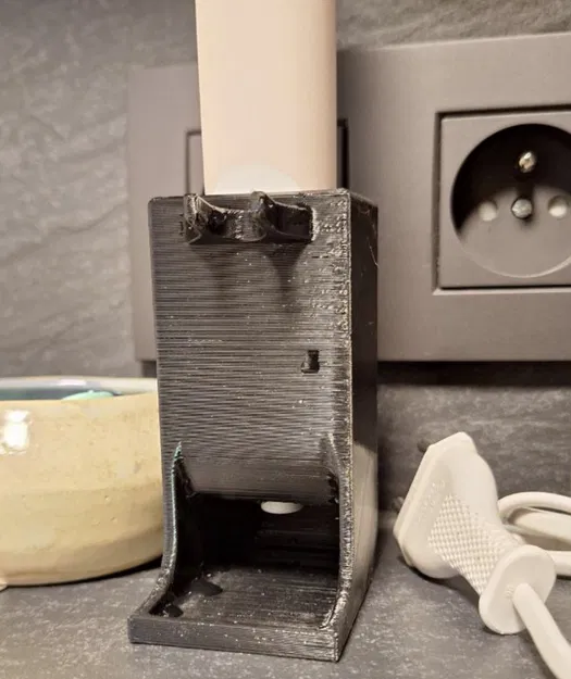 Kệ treo bàn chải OralB IO & đầu bàn chải (úp ngược) - Image 1