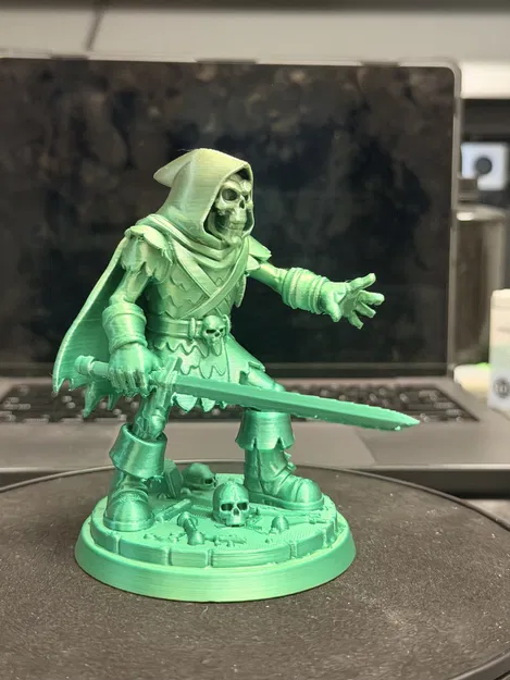 Skeleton Warrior (Chiến binh bộ xương) - Image 1