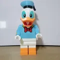 Donald Duck Giant Minifig - Thumbnail 1