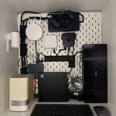 SKADIS dẫn hướng cáp dọc & ngang / máng cáp / ống dẫn / kênh / organizer / Kabelkanal