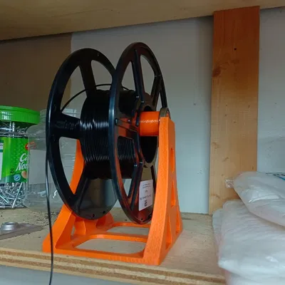 Giá đỡ cuộn filament dễ dùng, không rắc rối