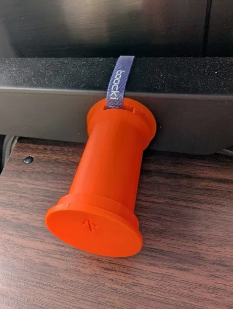 Strap-on Spoolholder (Giá treo cuộn dạng đeo/quấn) - Image 1