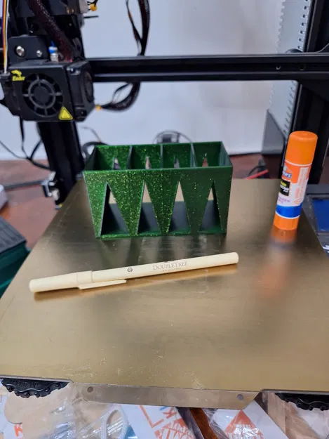 Remote holder x4 – Giá để 4 remote dựng đứng - Image 4