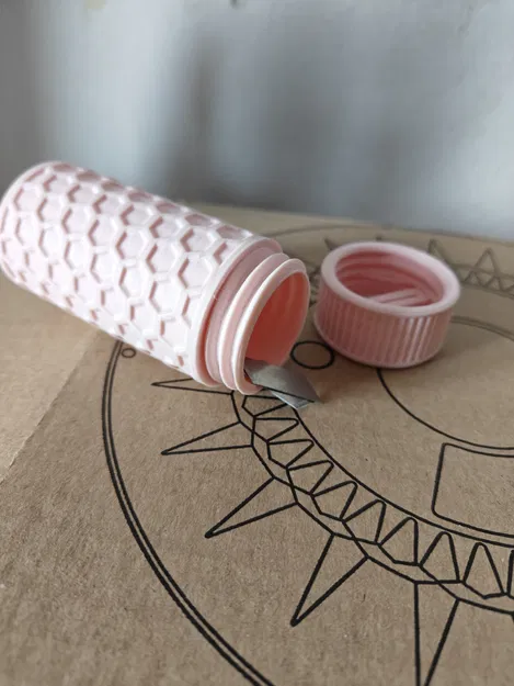 Hộp cất giữ lưỡi dao rọc giấy an toàn - Image 2