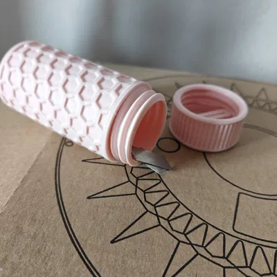 Hộp cất giữ lưỡi dao rọc giấy an toàn