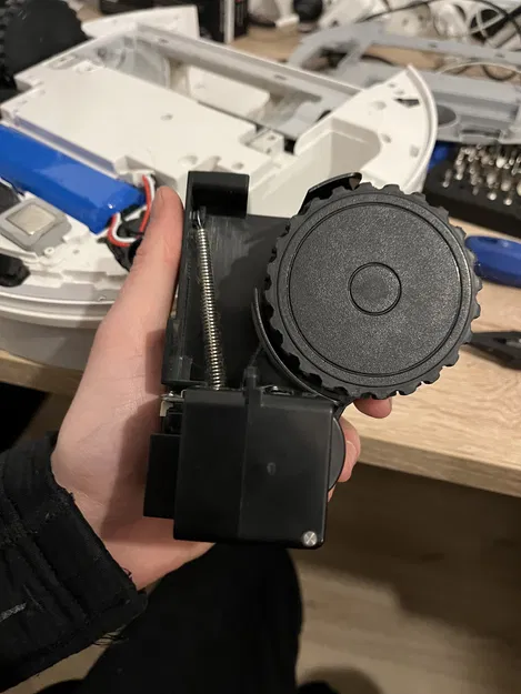 Sửa bánh xe robot hút bụi (ROIDMI EVE PLUS) - Image 1