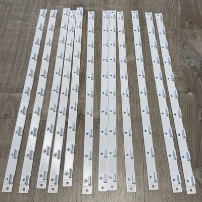 Ngàm gắn LED strip 10mm dạng nghiêng (10mm LED Angled Light Strip Mount)