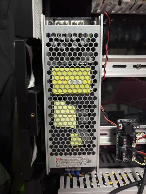 Ngàm gắn PSU MeanWell UHP-500-XX cho Voron 2.4 lên DIN Rail - Image 1