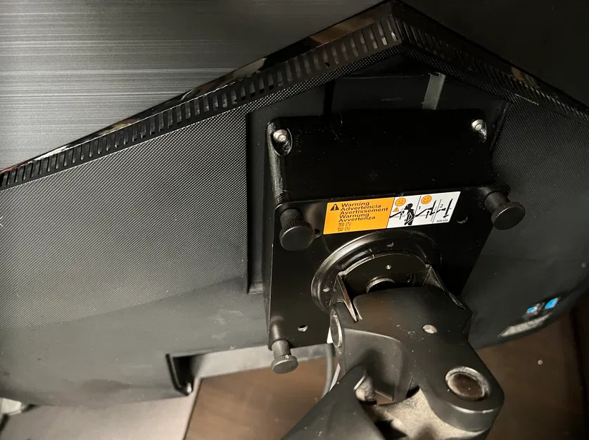 Spacer thoáng khí cho ngàm VESA 100x100 (Vented VESA Mount Spacer) - Image 5