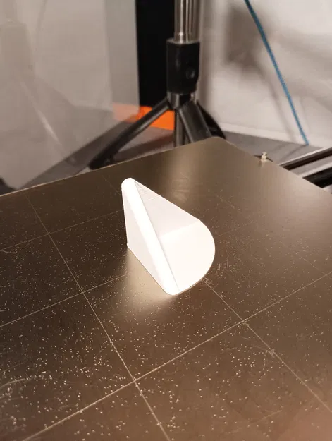 Miếng bảo vệ cáp ở góc tủ (Cabinet corner cable protector) - Image 4