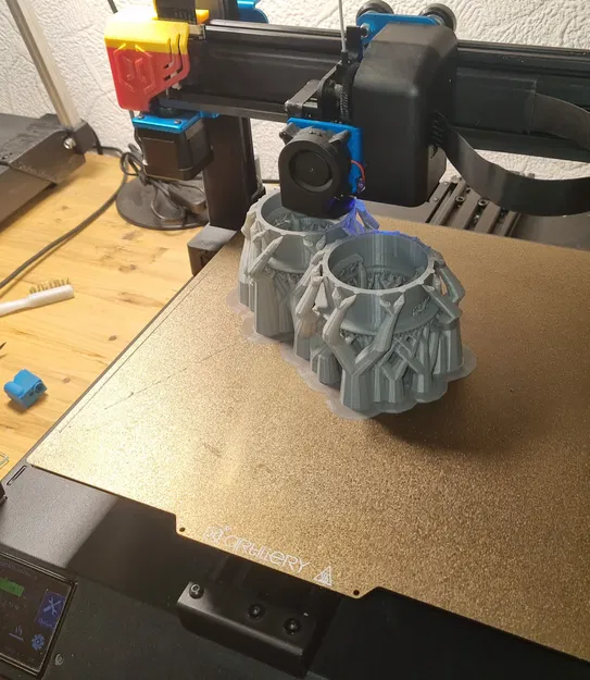 Gần như ai cũng có ống ở nhà: adapter hay rớt xuống đất… - Image 2