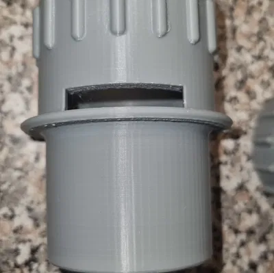 Gần như ai cũng có ống ở nhà: adapter hay rớt xuống đất…