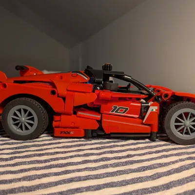 Bánh xe Lego Ferrari