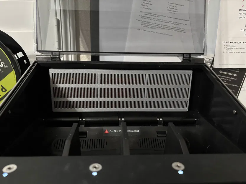 Khay giữ gói hút ẩm bên trong Qidi Box (Qidi Box internal desiccant holder) - Image 1