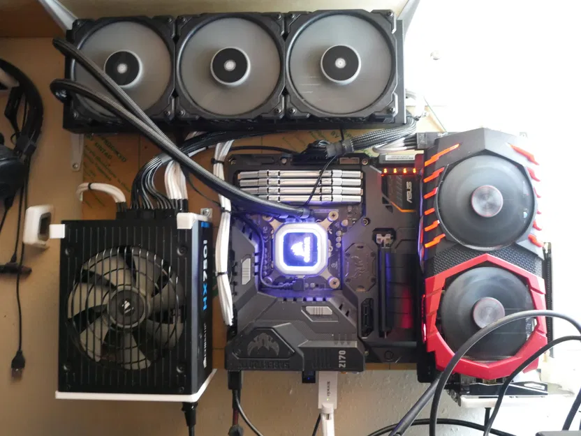 PC tản nhiệt nước gắn tường (Wall Mounted Liquid Cooled PC) - Image 1