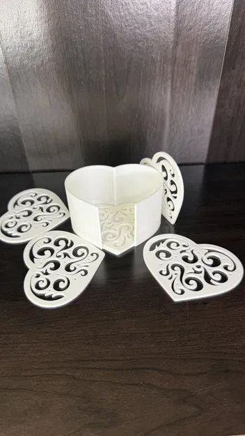 Miếng lót ly hình trái tim + Giá đựng - Image 1